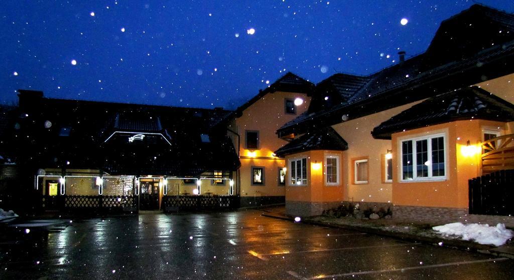 Crni Baron Pension Black Baron Maribor Exterior foto