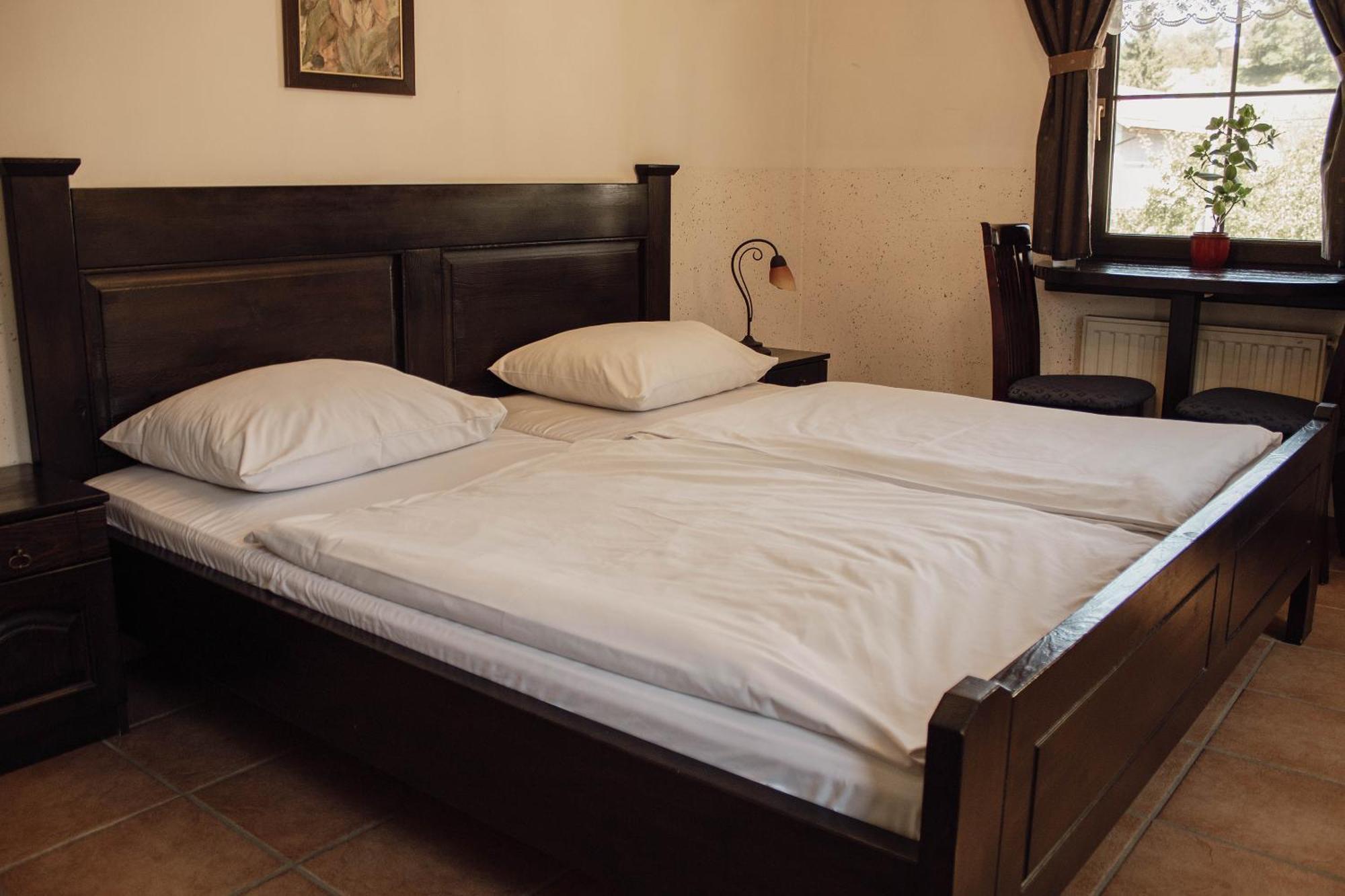 Crni Baron Pension Black Baron Maribor Exterior foto